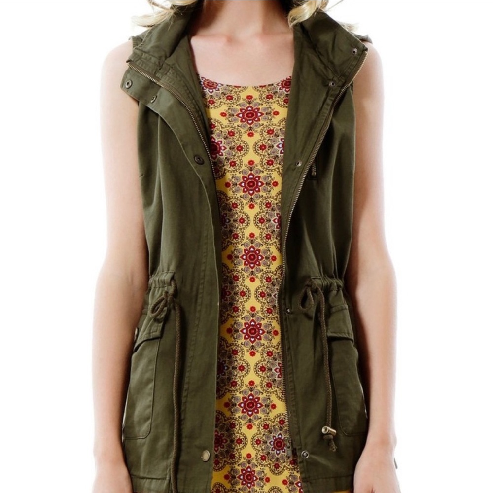 Reposhed! Military utility/cargo Anorak vest